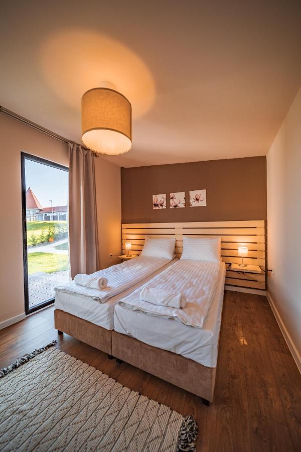 Termal Kre-Spa Sinnicolau de Munte Bagian luar foto